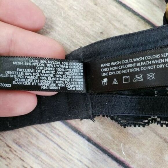 Natori Womens Feathers Contour Underwire Plunge Bra 730023 Black 34D - Picture 2 of 5